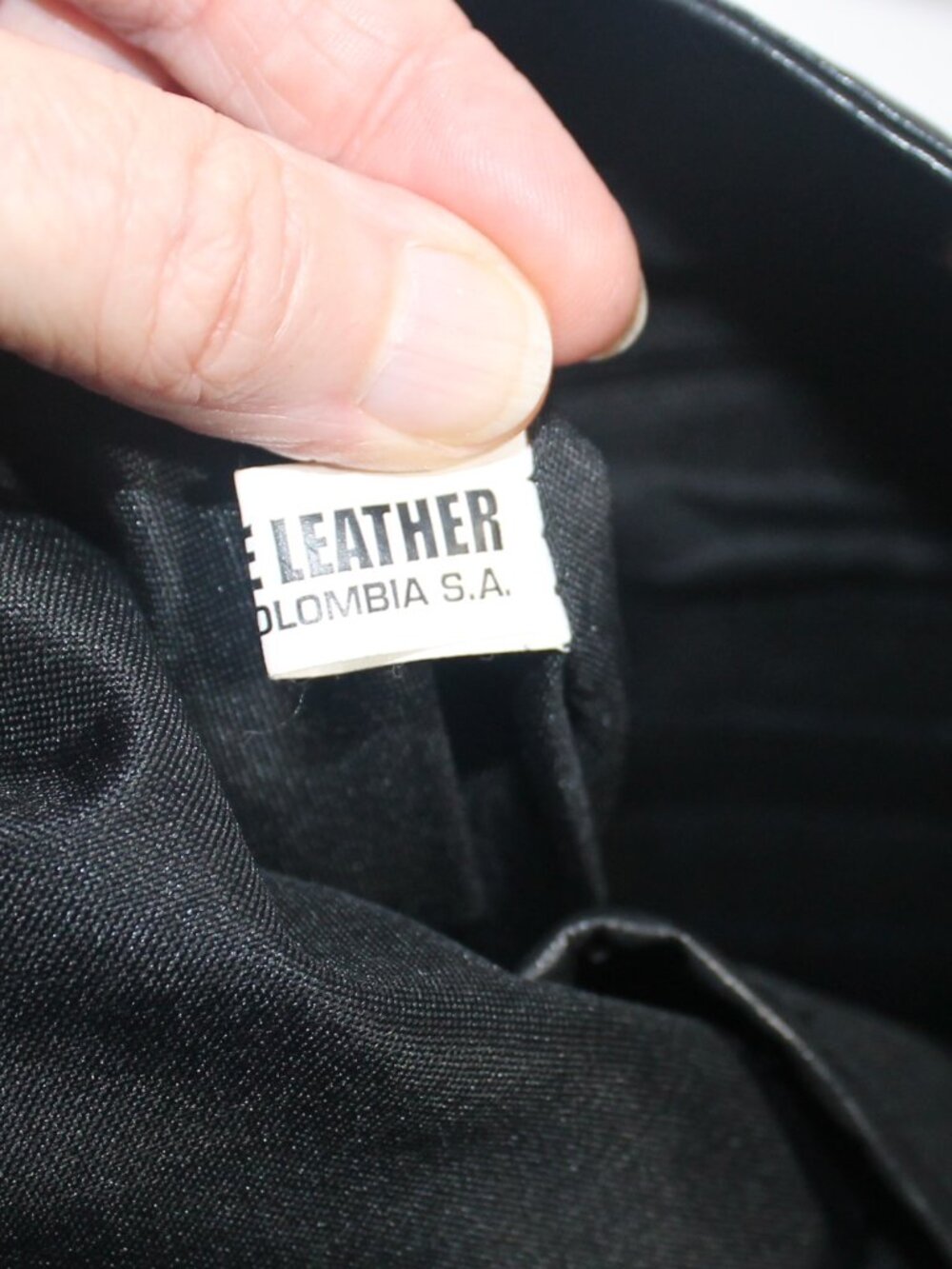 Black Leather Vertical Tote Made in Colombia - Picture 9 of 10